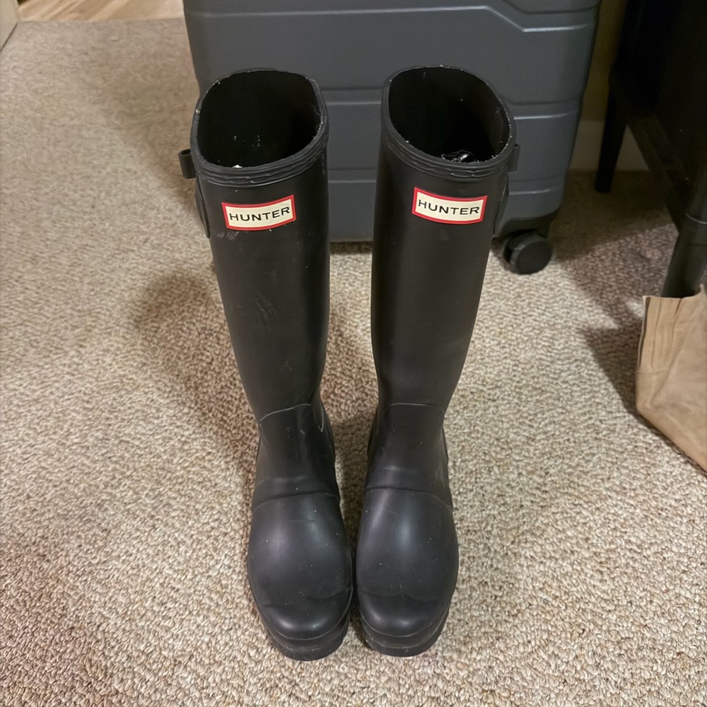 Hunter Women's Black Tall Rain Boots 7